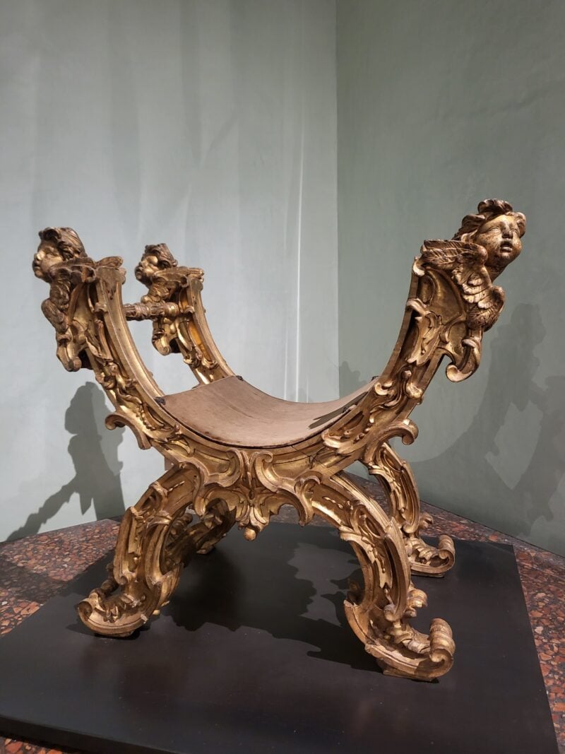 Ceremonial seat from the late 17th